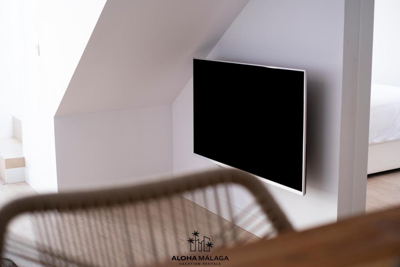 Ferienwohnung Luxury Duplex With Pool And Padel Court In Town Málaga Exterior foto